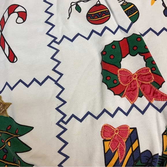 Vintage Christmas sweatshirt! - Picture 6 of 6